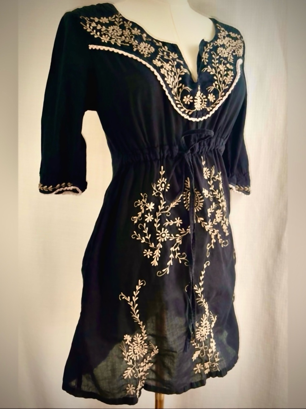 Peasant Ethno-Boho Embroidered Cotton Tunic Dress - Size Small Indian Gauze
